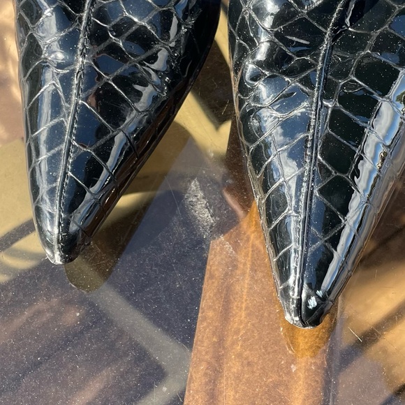 Stuart Weitzman - Patent Croc Ankle Boot Size 7 - Picture 7 of 9